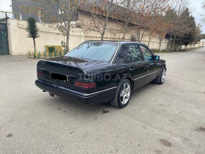 Mercedes E 200 1992, 450,000 km - 2.3 l - Bakı