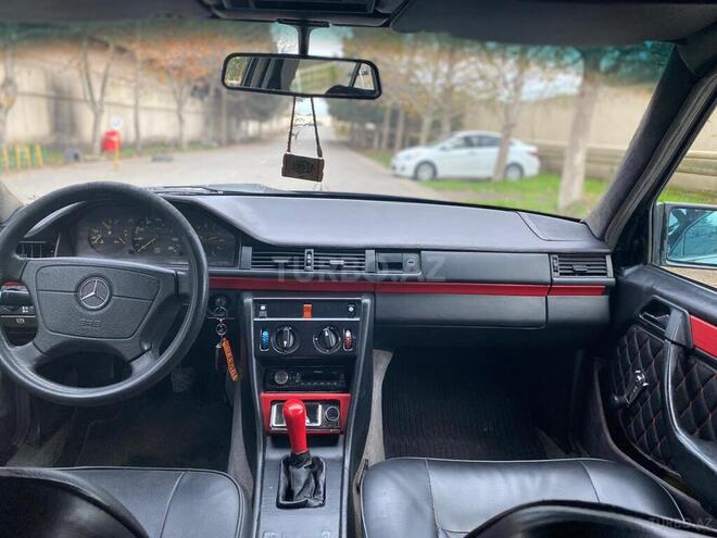 Mercedes E 200 1992, 450,000 km - 2.3 l - Bakı