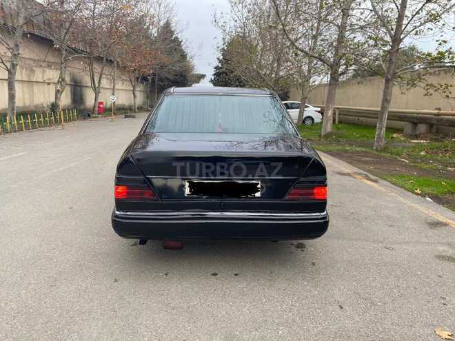 Mercedes E 200 1992, 450,000 km - 2.3 l - Bakı