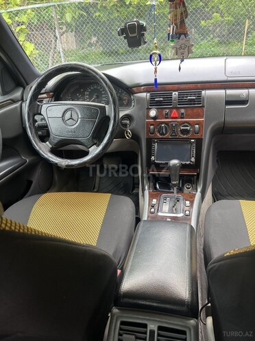 Mercedes E 230 1996, 196,000 km - 2.3 л - Ağcabədi