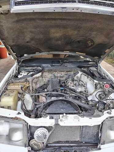 Mercedes E 230 1988, 155,550 km - 2.3 л - İmişli