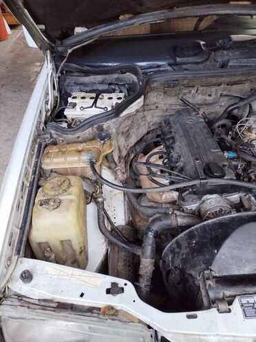 Mercedes E 230 1988, 155,550 km - 2.3 л - İmişli