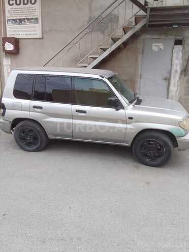 Mitsubishi Pajero io 1999, 300,000 km - 1.8 л - Bakı