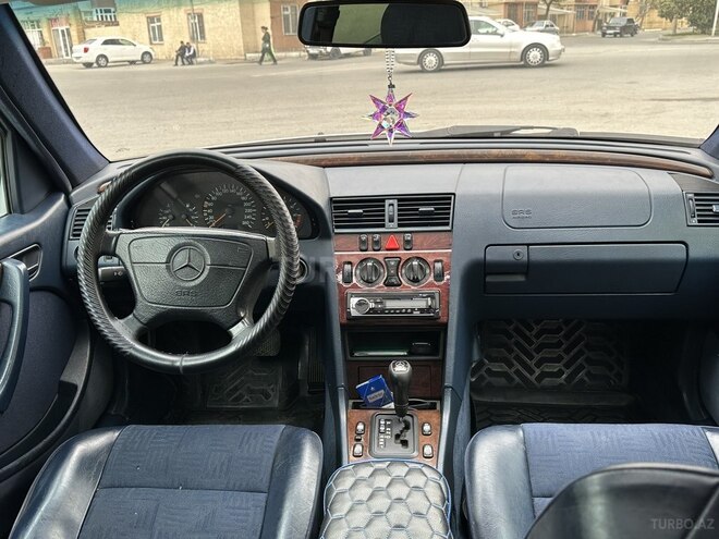 Mercedes C 240 1998, 310,000 km - 2.4 l - Bakı