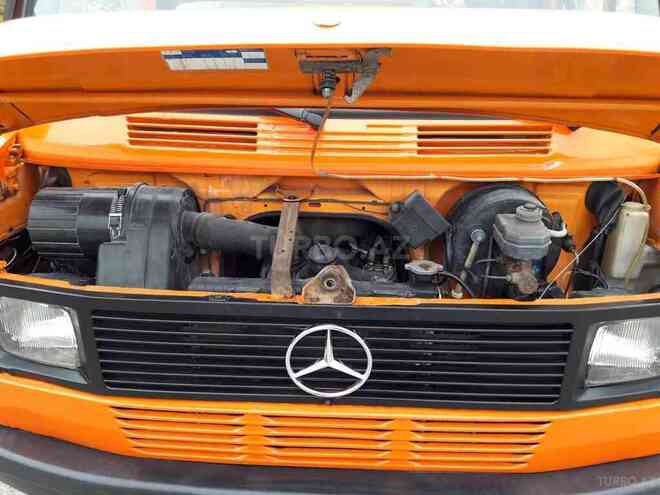 Mercedes 410 D 1994, 390,000 km - 2.8 л - Bakı