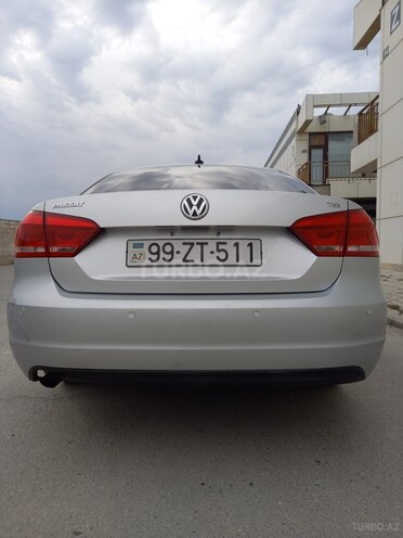 Volkswagen Passat 2014, 268,215 km - 1.8 l - Bakı