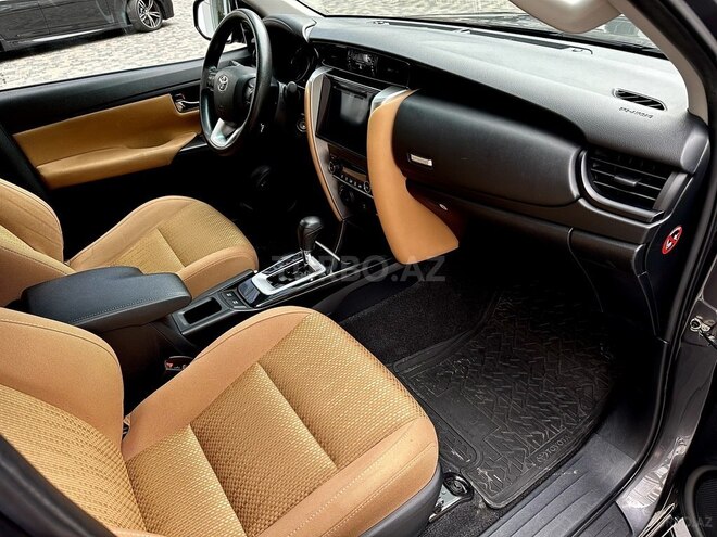 Toyota Fortuner 2017, 101,000 km - 2.7 l - Bakı