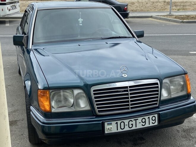 Mercedes E 280 1995, 250,000 km - 2.8 l - Bakı