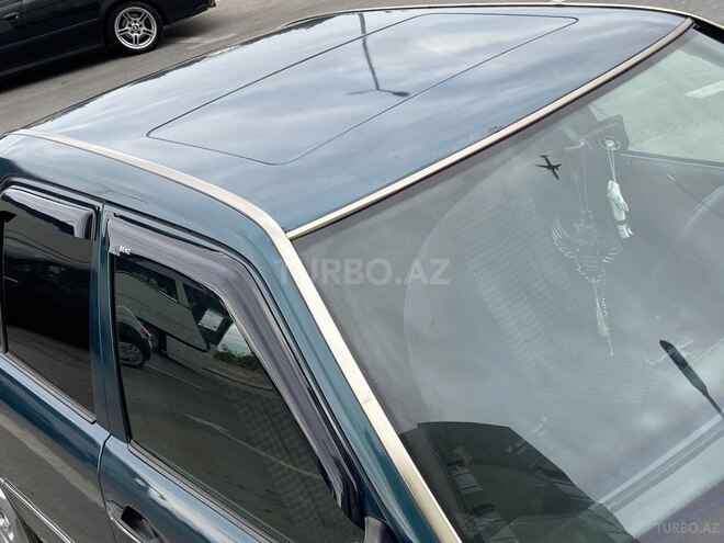 Mercedes E 280 1995, 250,000 km - 2.8 l - Bakı