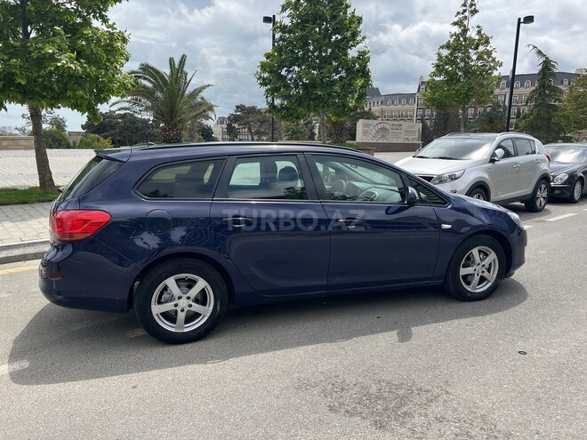 Opel Astra 2011, 210,295 km - 1.3 l - Bakı