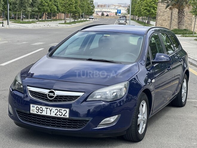 Opel Astra 2011, 210,295 km - 1.3 l - Bakı