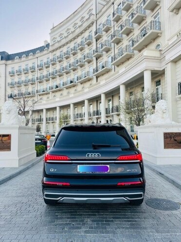 Audi Q7 2020, 45,000 km - 2.0 l - Bakı