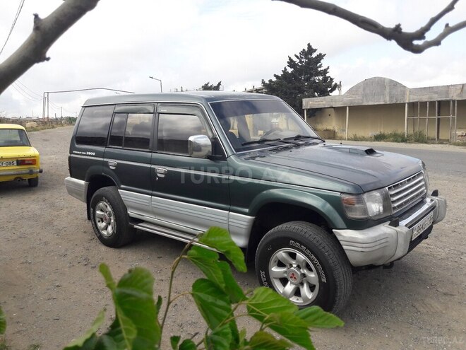 Mitsubishi Pajero 1995, 468,000 km - 2.8 l - Bakı