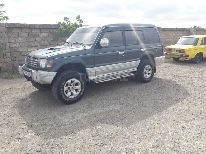 Mitsubishi Pajero 1995, 468,000 km - 2.8 l - Bakı