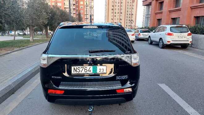 Mitsubishi Outlander 2014, 186,900 km - 2.0 l - Bakı