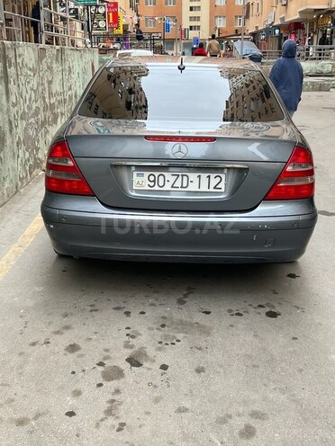 Mercedes E 220 2005, 378,000 km - 2.2 l - Bakı