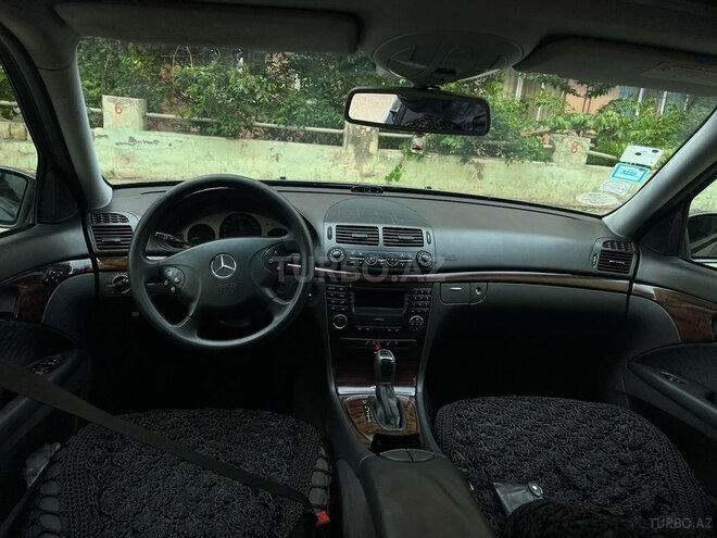 Mercedes E 220 2005, 378,000 km - 2.2 l - Bakı
