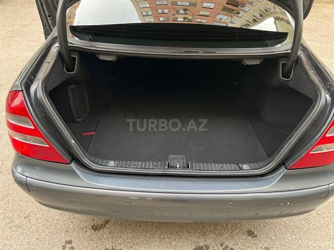 Mercedes E 220 2005, 378,000 km - 2.2 l - Bakı