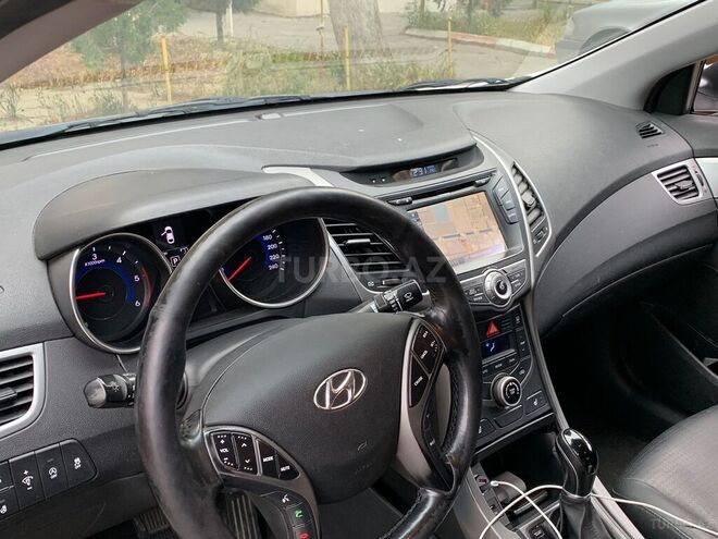 Hyundai Elantra 2014, 30,000 km - 1.6 l - Bakı
