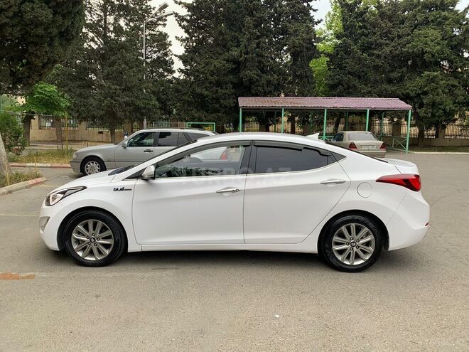 Hyundai Elantra 2014, 30,000 km - 1.6 l - Bakı