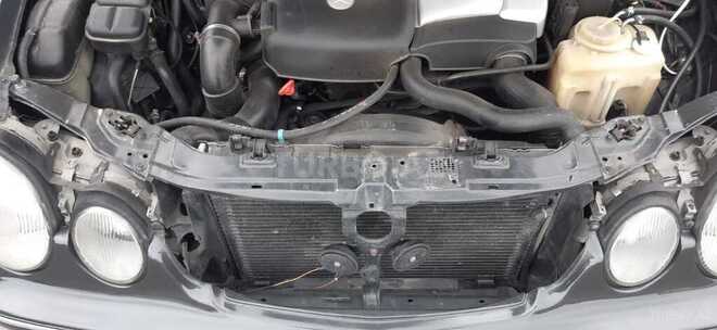 Mercedes E 220 2000, 360,000 km - 2.2 l - Bakı