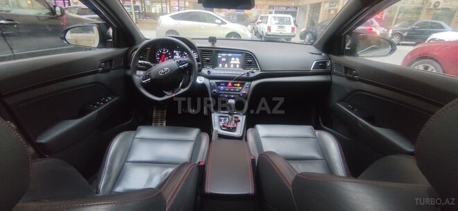 Hyundai Elantra 2018, 93,342 km - 1.6 l - Bakı