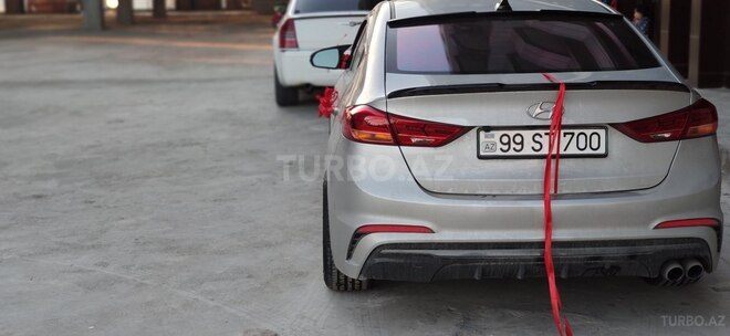 Hyundai Elantra 2018, 93,342 km - 1.6 l - Bakı