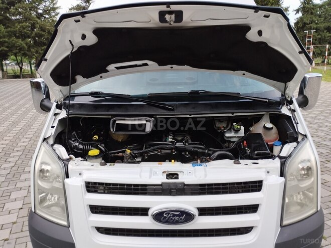 Ford Transit 2008, 270,000 km - 2.4 l - Şəki
