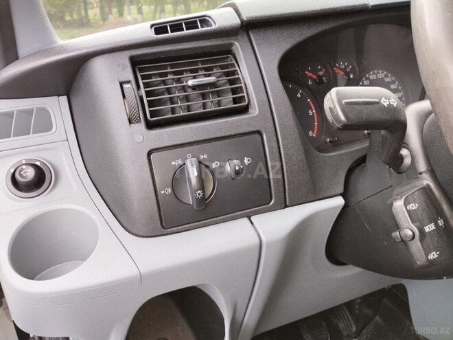 Ford Transit 2008, 270,000 km - 2.4 l - Şəki