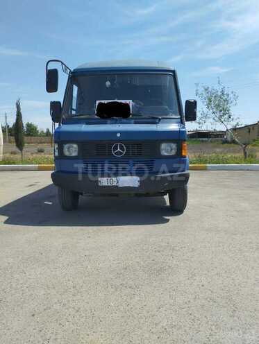 Mercedes 208 D 1994, 240,000 km - 2.5 л - Bakı