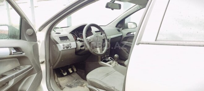 Opel Astra 2006, 377,000 km - 1.4 l - Bakı