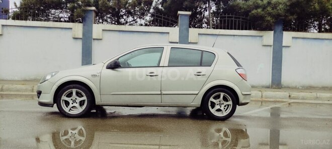 Opel Astra 2006, 377,000 km - 1.4 l - Bakı