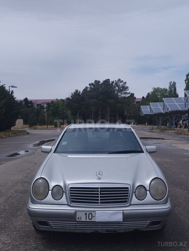 Mercedes E 230 1996, 256,000 km - 2.3 л - Xırdalan