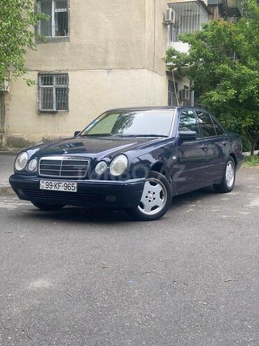 Mercedes E 240 1998, 355,000 km - 2.4 l - Bakı