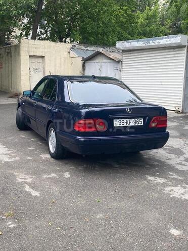 Mercedes E 240 1998, 355,000 km - 2.4 l - Bakı