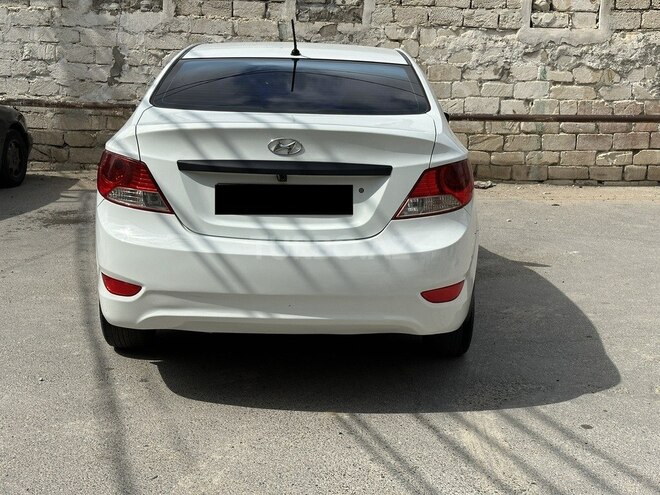 Hyundai Accent 2011, 305,040 km - 1.4 l - Bakı