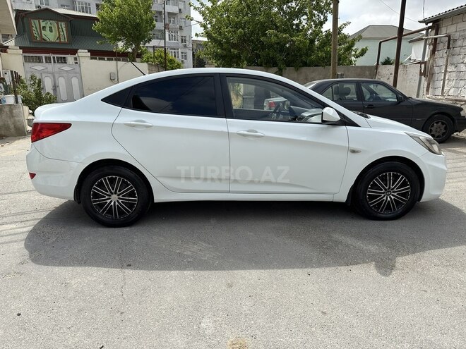Hyundai Accent 2011, 305,040 km - 1.4 l - Bakı