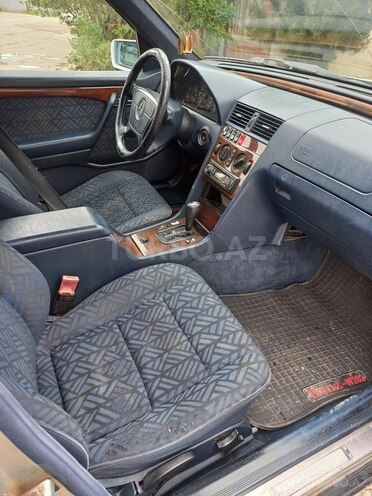 Mercedes C 200 1994, 270,415 km - 2.0 l - Bakı