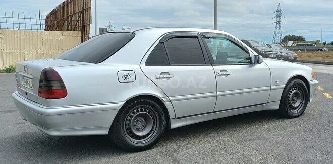 Mercedes C 220 1998, 245,356 km - 2.2 l - Bakı