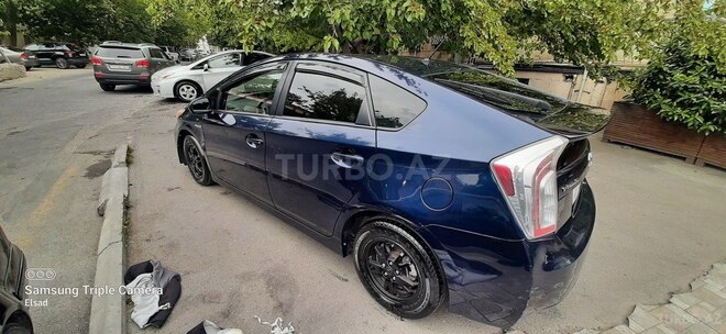 Toyota Prius 2013, 195,000 km - 1.8 л - Bakı
