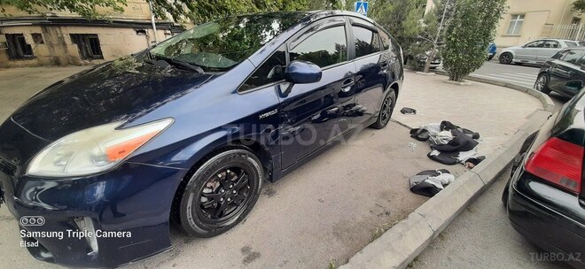 Toyota Prius 2013, 195,000 km - 1.8 л - Bakı