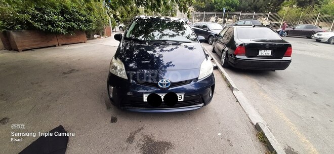 Toyota Prius 2013, 195,000 km - 1.8 л - Bakı