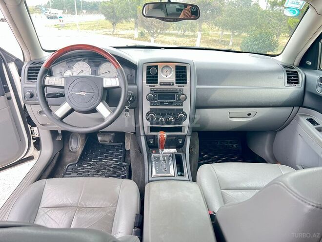 Chrysler 300C 2006, 212,000 km - 3.5 l - Xırdalan