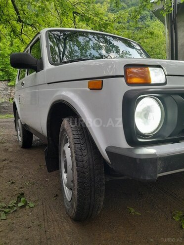 LADA (VAZ) Niva 2007, 222,000 km - 1.7 l - Qax
