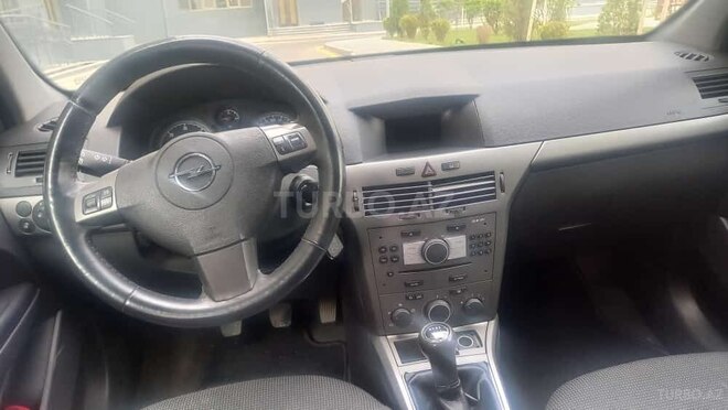 Opel Astra 2006, 175,000 km - 1.3 l - Bakı