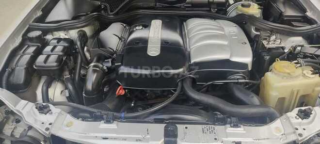 Mercedes E 220 2000, 549,000 km - 2.2 l - Bakı
