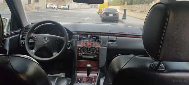 Mercedes E 220 2000, 549,000 km - 2.2 l - Bakı