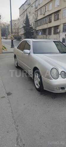 Mercedes E 220 2000, 549,000 km - 2.2 l - Bakı