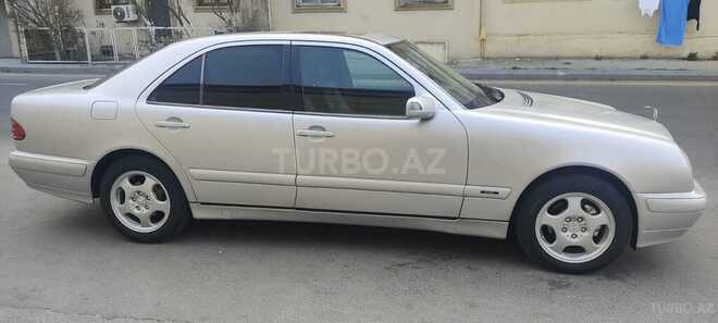 Mercedes E 220 2000, 549,000 km - 2.2 l - Bakı