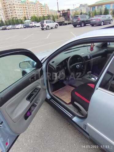 Volkswagen Passat 2001, 250,444 km - 1.8 l - Sumqayıt